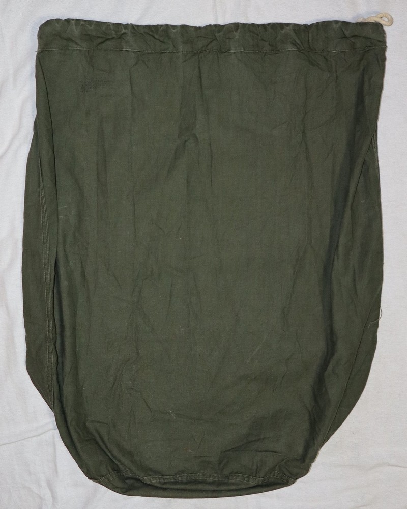 ORIGINAL WWII OD HBT BARRACKS BAG