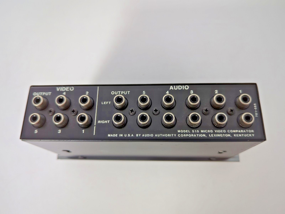 AUDIO-VIDEO SWITCHING SYSTEM MODEL 515 MICRO VIDEO COMPARATOR-FULLY FUNCTIONAL