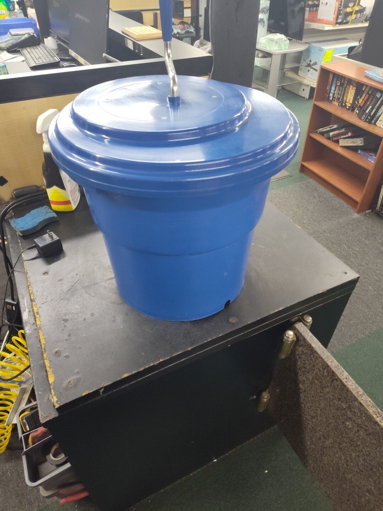5 Gallon Plastic Salad Spinner / Dryer