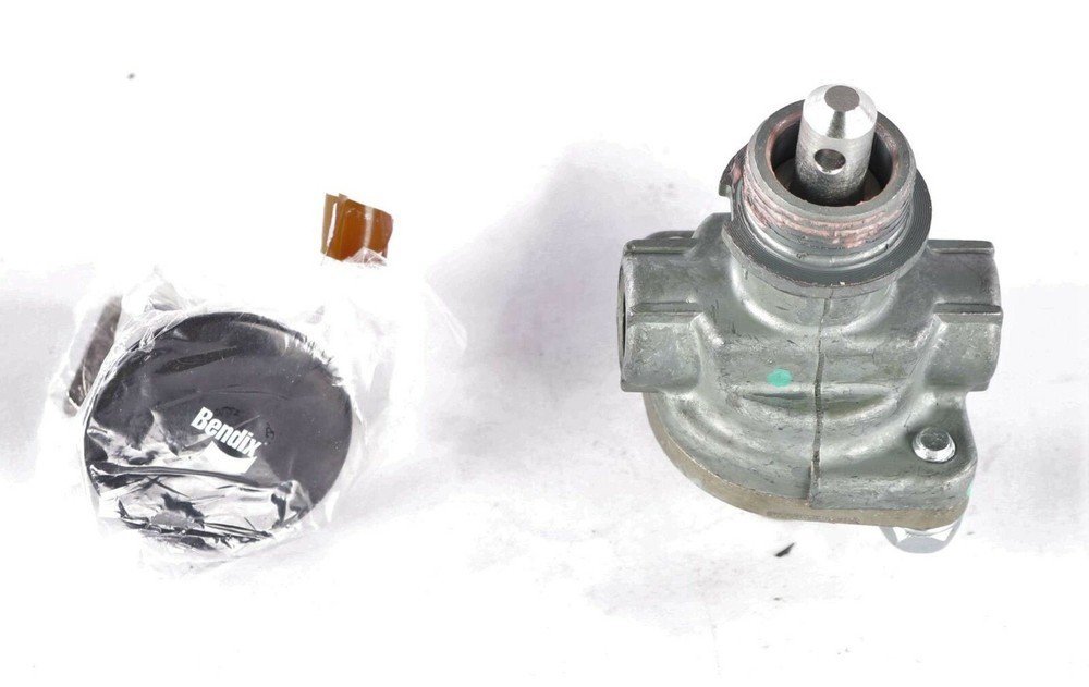 New 106280 Bendix PP-1 Control Valve