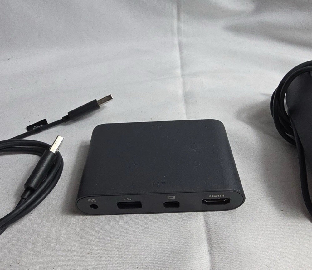 HTC Vive Link Box 2PU6100 w power Adapter + usb