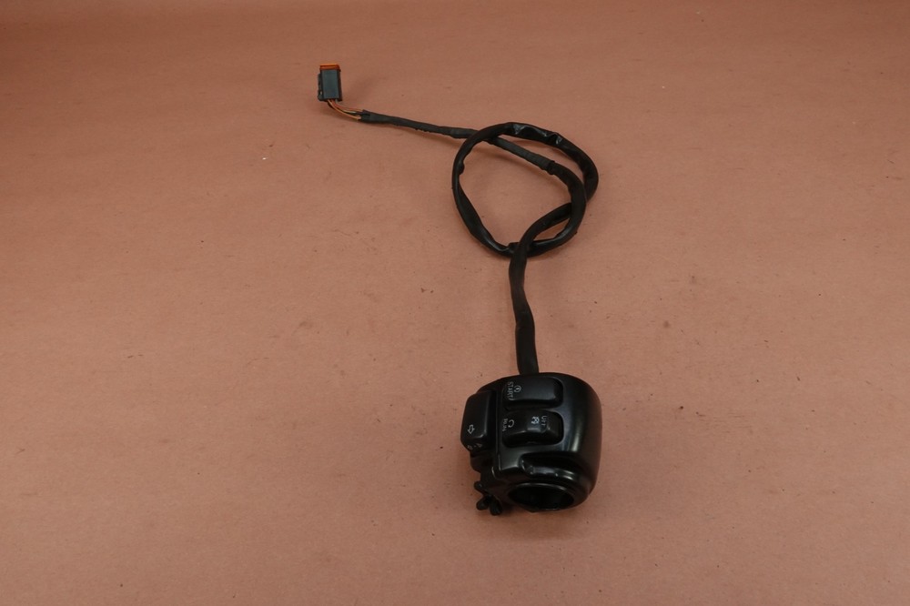 2000-2006 Harley Davidson Heritage Softail FLSTC Right Control Kill Start Switch