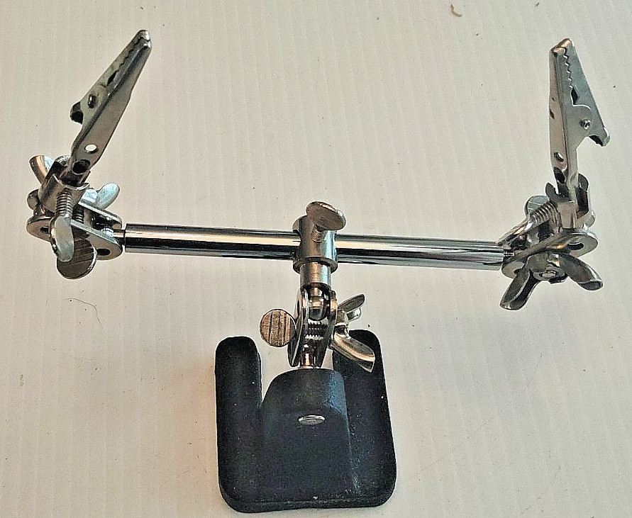 Streamside Portable Fly Tying Vise with base -