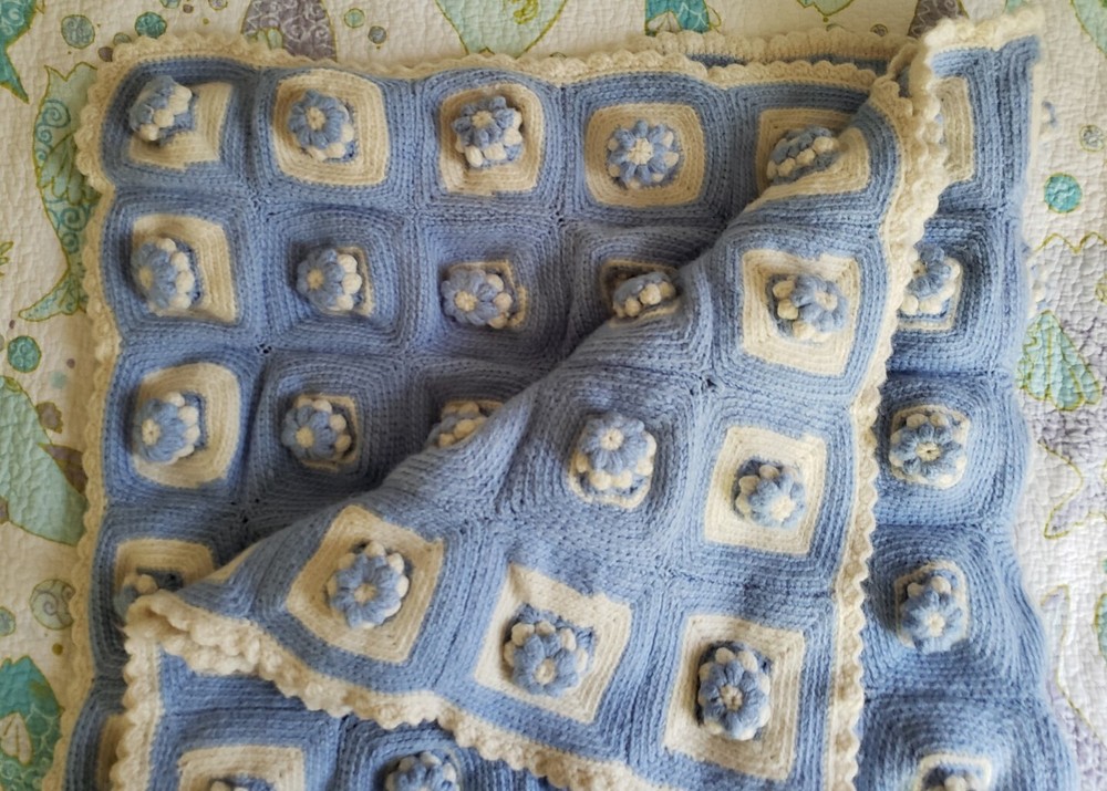 Blue & White Hand Knitted Thick Bed Throw Blanket 54x62