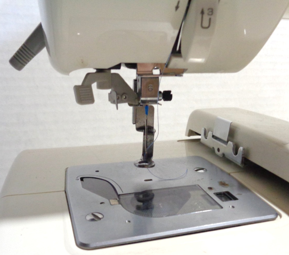 Simplicity Embroidery Only Machine Model SE2 Touch Screen White Works