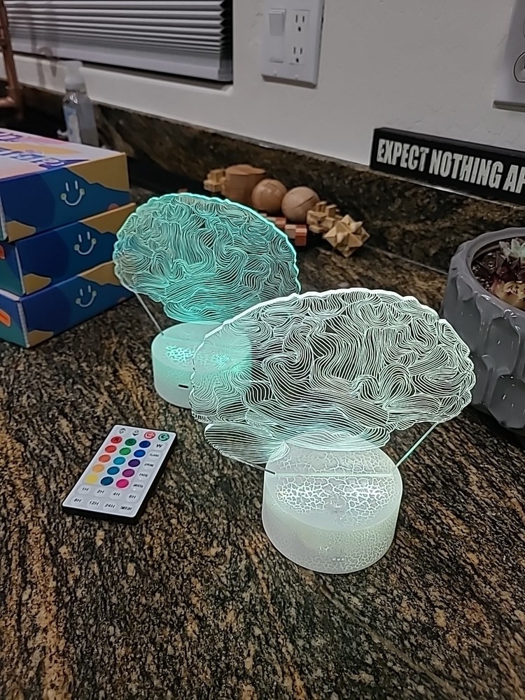 3D Illusion Lamp. Remote Control And Colour Change. Brain New