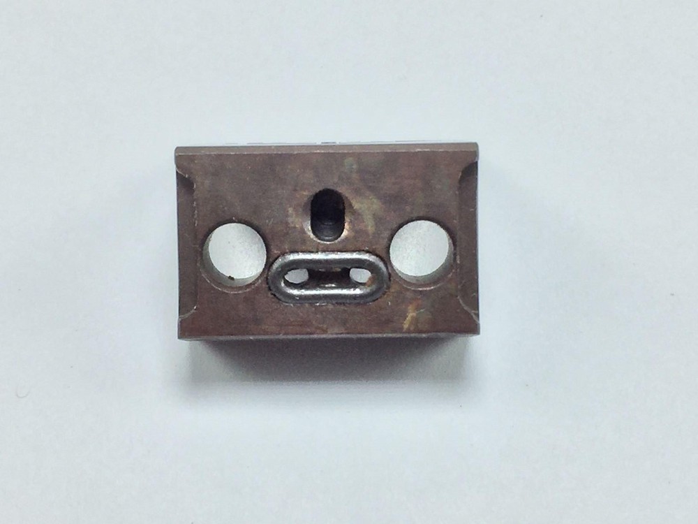 Nordson 297237 Spray Nozzle 8-Openings Coating Width 17mm