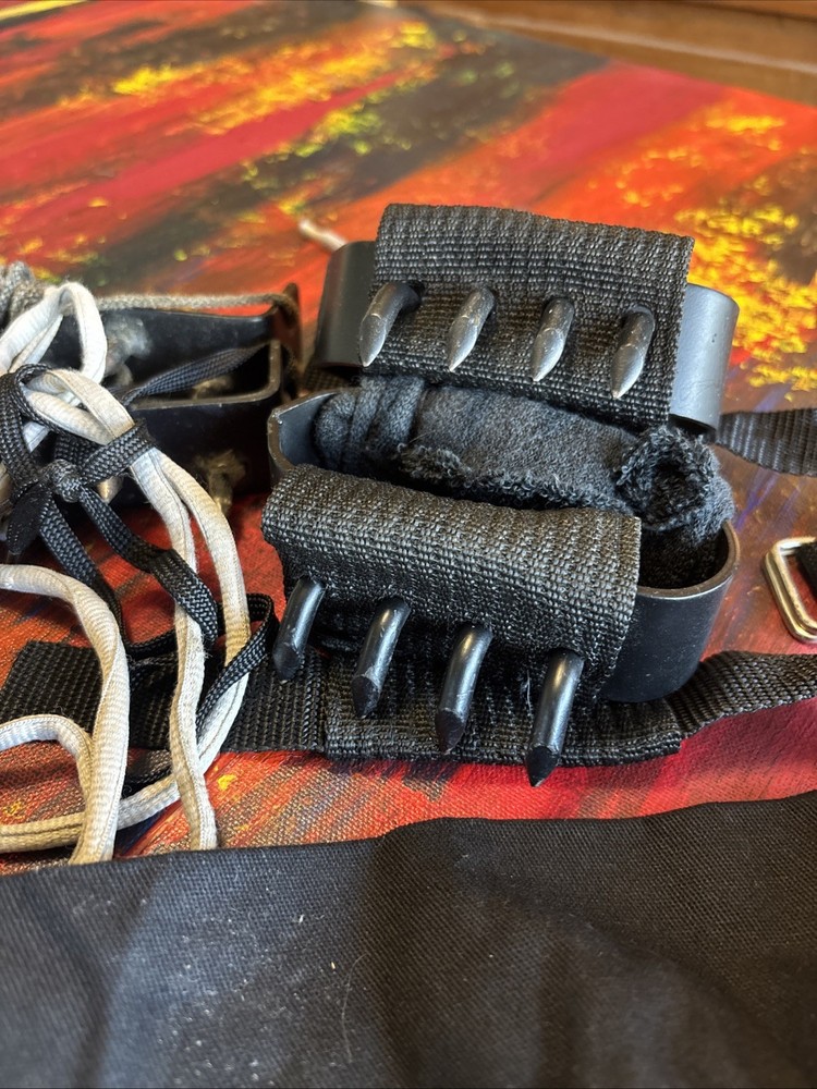 Ninja Tree Climbing Claws / Spikes Wearable Adjustable Tree Climbing Spikes