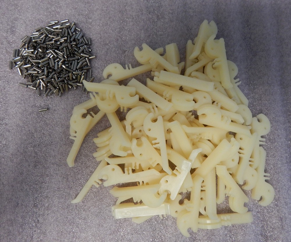 PN# 4245288-001, 87-2 - SCHROFF - RETAINER, EJECTOR