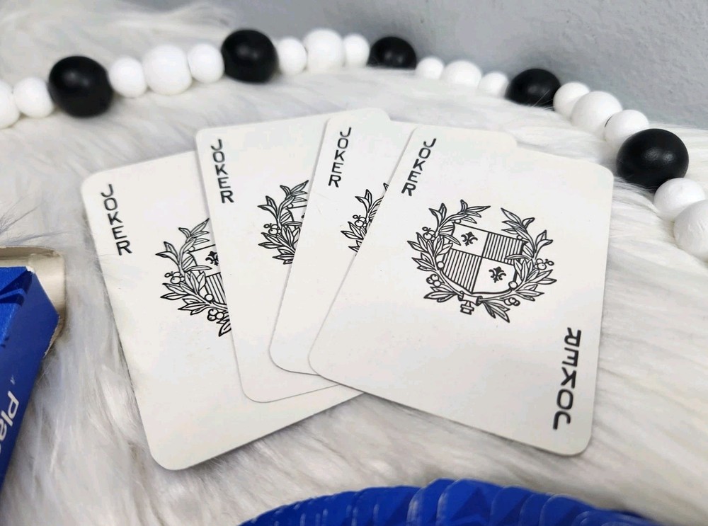 Delta Airlines Playing Cards Plastic Coated Used Complete Deck 4 Jokers