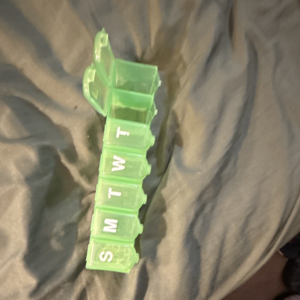 Green Transparent Weekly Pill Organizer Plastic 7-Day Box