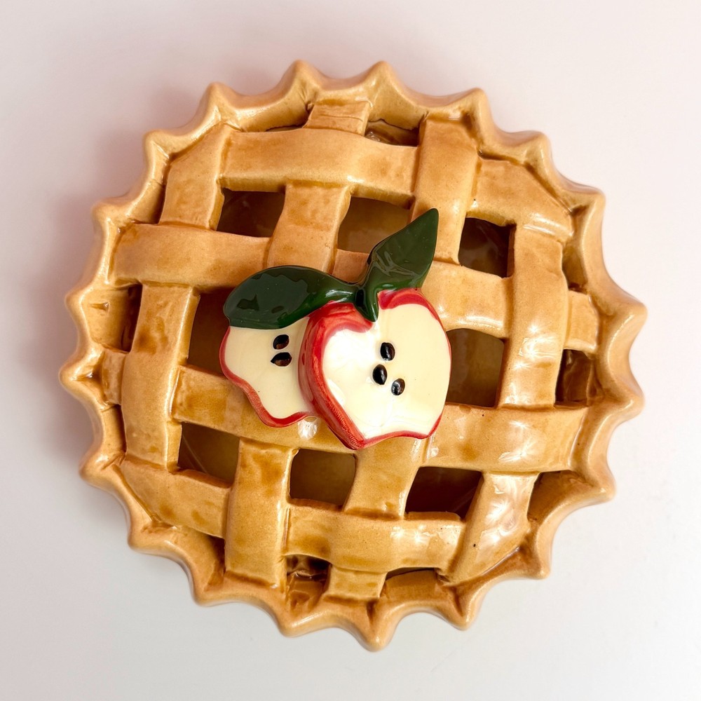 Vintage Pie Shaped Box with Lid