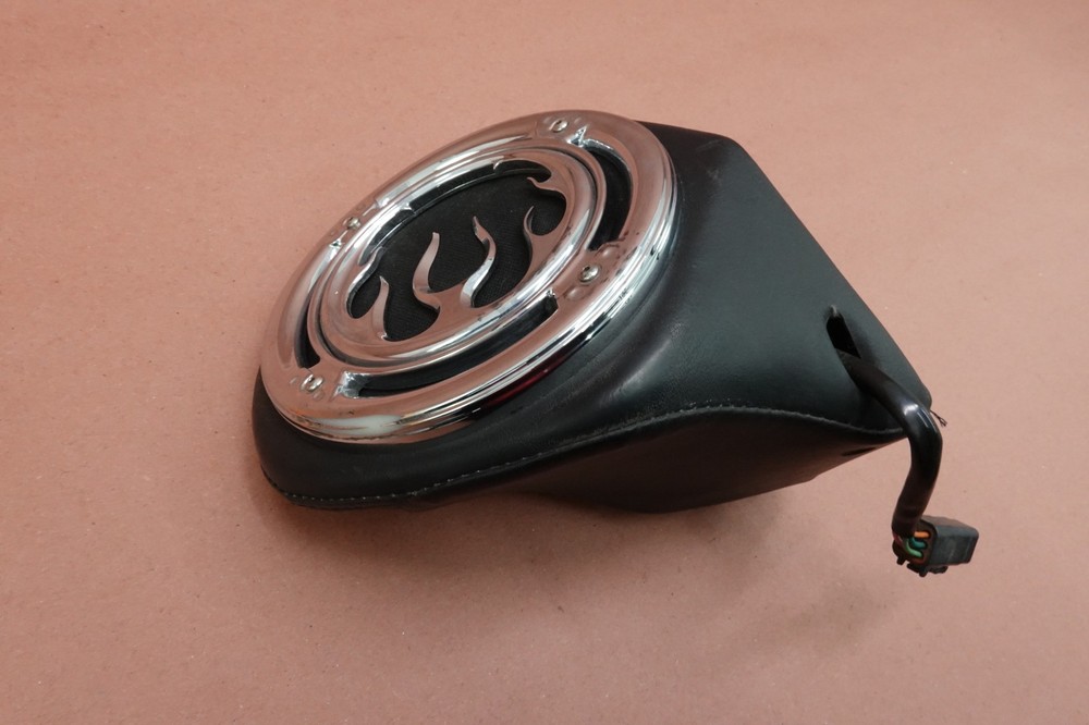 2007-2008 Harley Davidson Electra Glide Ultra Classic RIGHT SPEAKER HOUSING