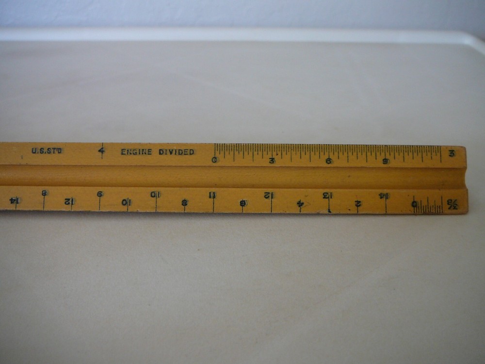 DIETZGEN 31626 ENGINE DIVIDED TRIANGULAR WOODEN RULER