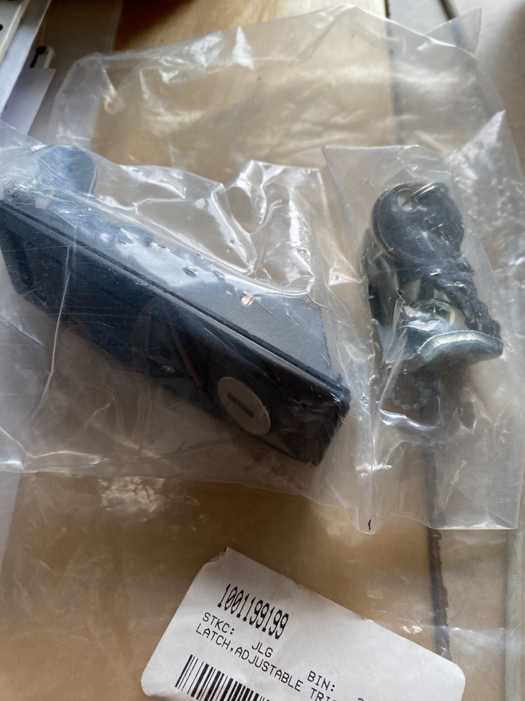 JLG Latch, Adjustable Trigger w/Keys #1001199199