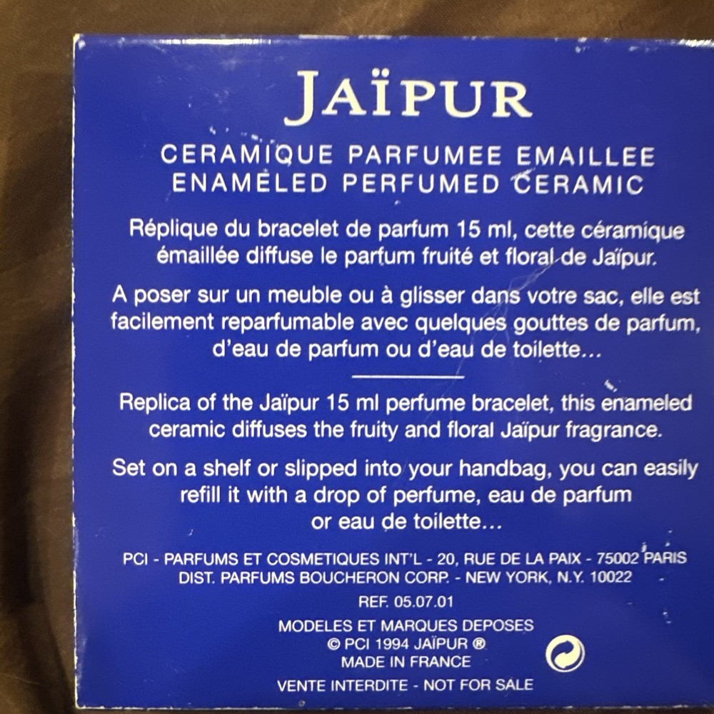 Boucheron Jaipur Perfume Enameled Ceramic Lapel PIN Scent Diffuser NIB