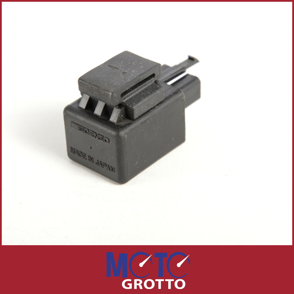 Yamaha YZF R6 5EB () Indicator Relay