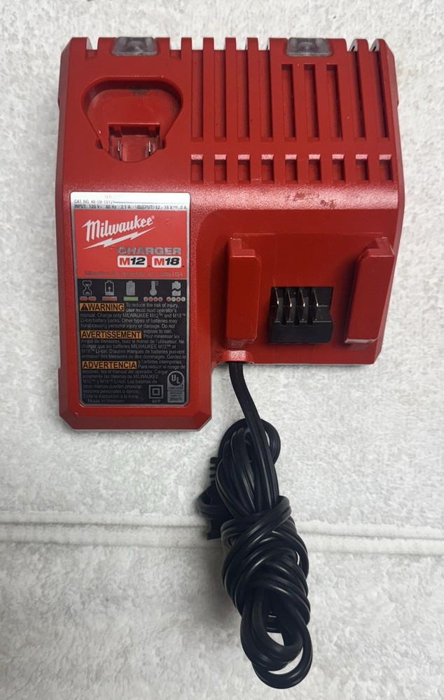 Milwaukee Short Throw Press Tool (2674-20)