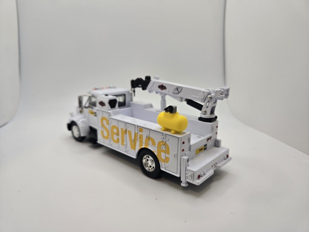 1/50 Scale Small Shop Compressor *2 Pack* in Yellow