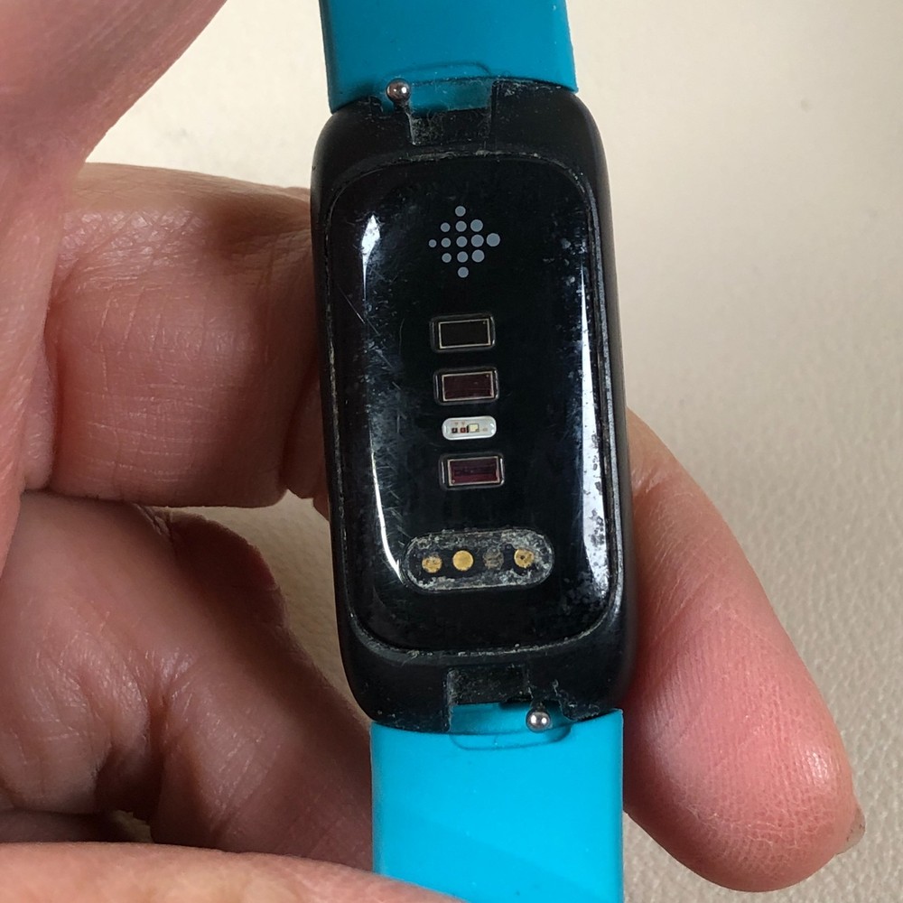 Fitbit Inspire 2 Blue FB424 SMALL Activity Tracker 7 1/4" **With Charger