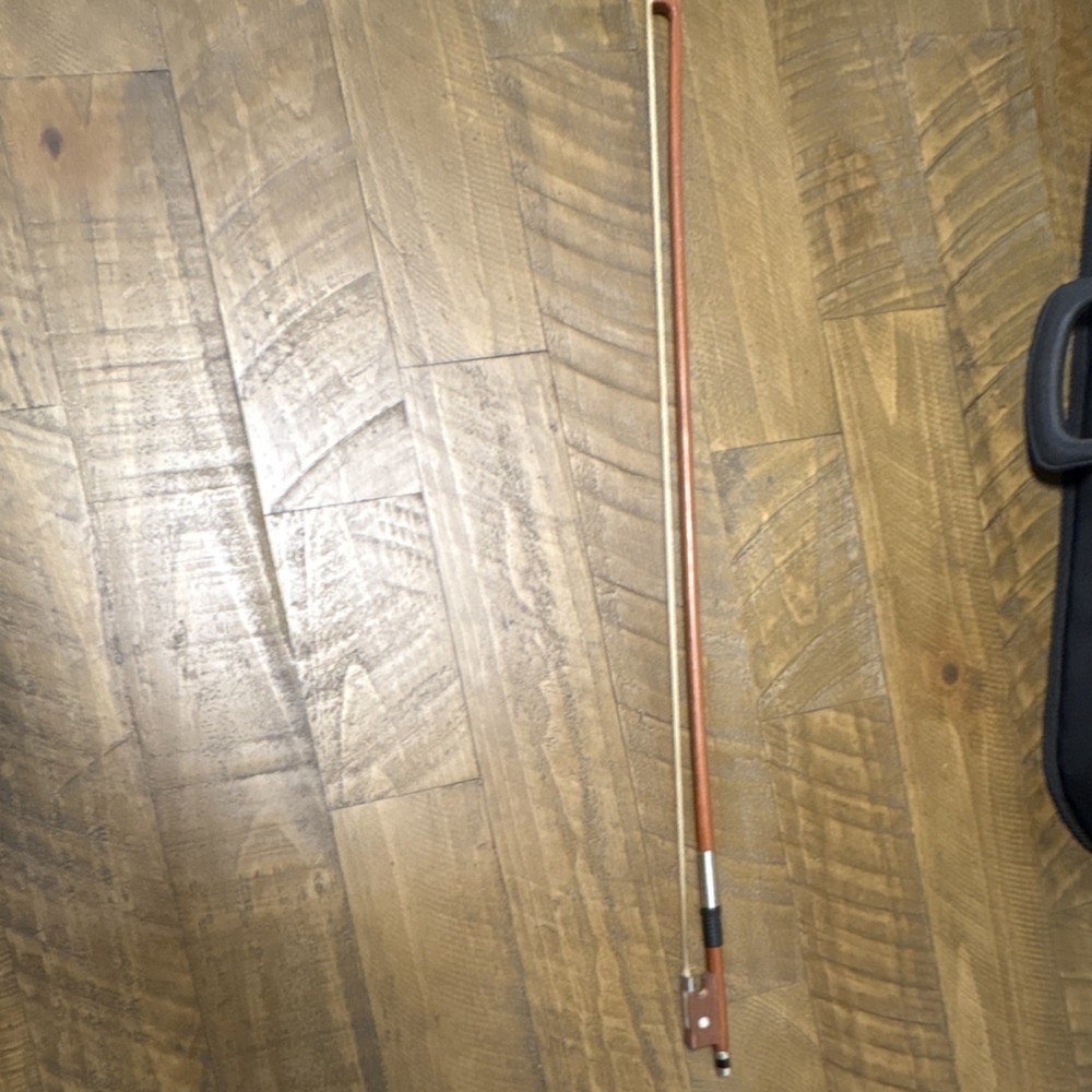 Functional Unmarked Full Size Violin W/ Chin rest