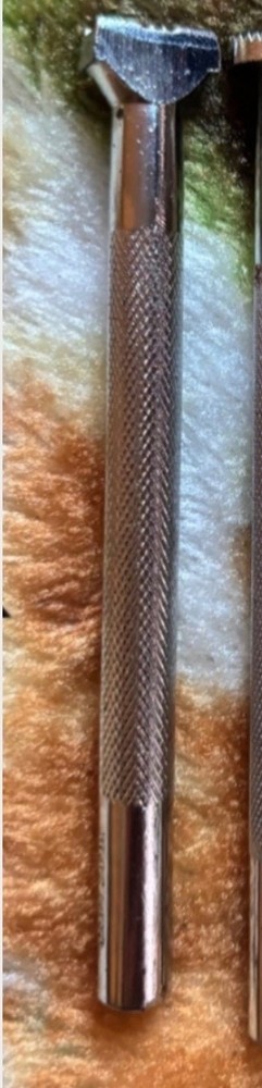 Craftool basket weave leather stamp X534