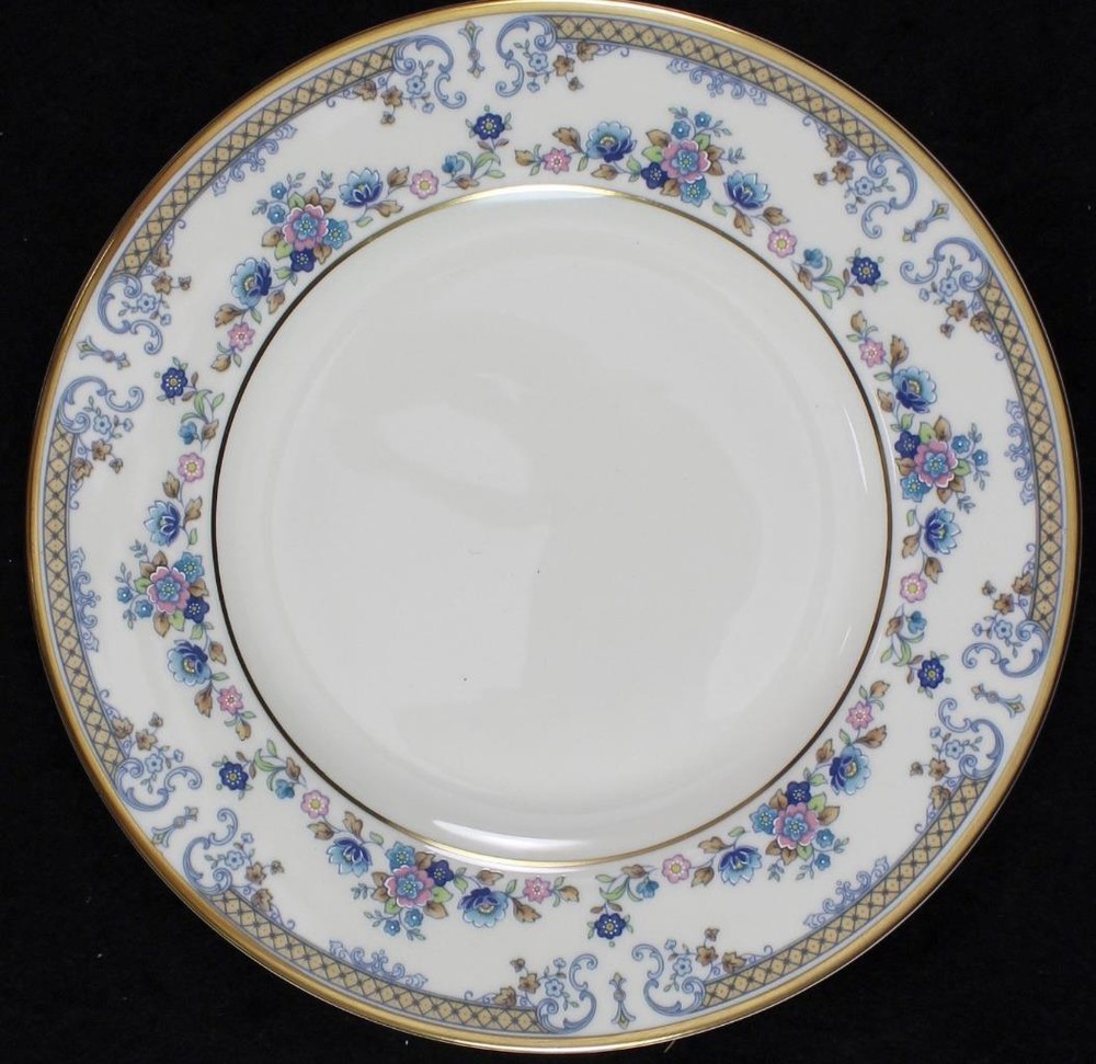 Minton AVONLEA 4 Piece Assortment Bone China A+ CONDITION