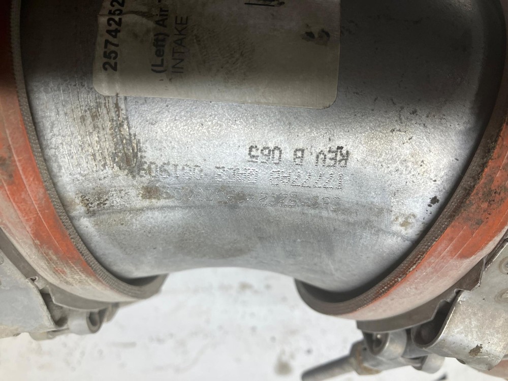 Peterbilt 386 Left/Driver Air Transfer Tube - Used