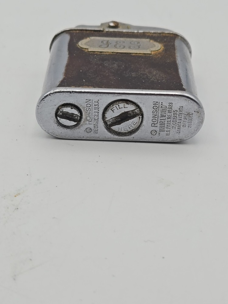 VINTAGE RONSON WHIRLWIND LIGHTER WITH INITIALS J.E.S ON THE FRONT