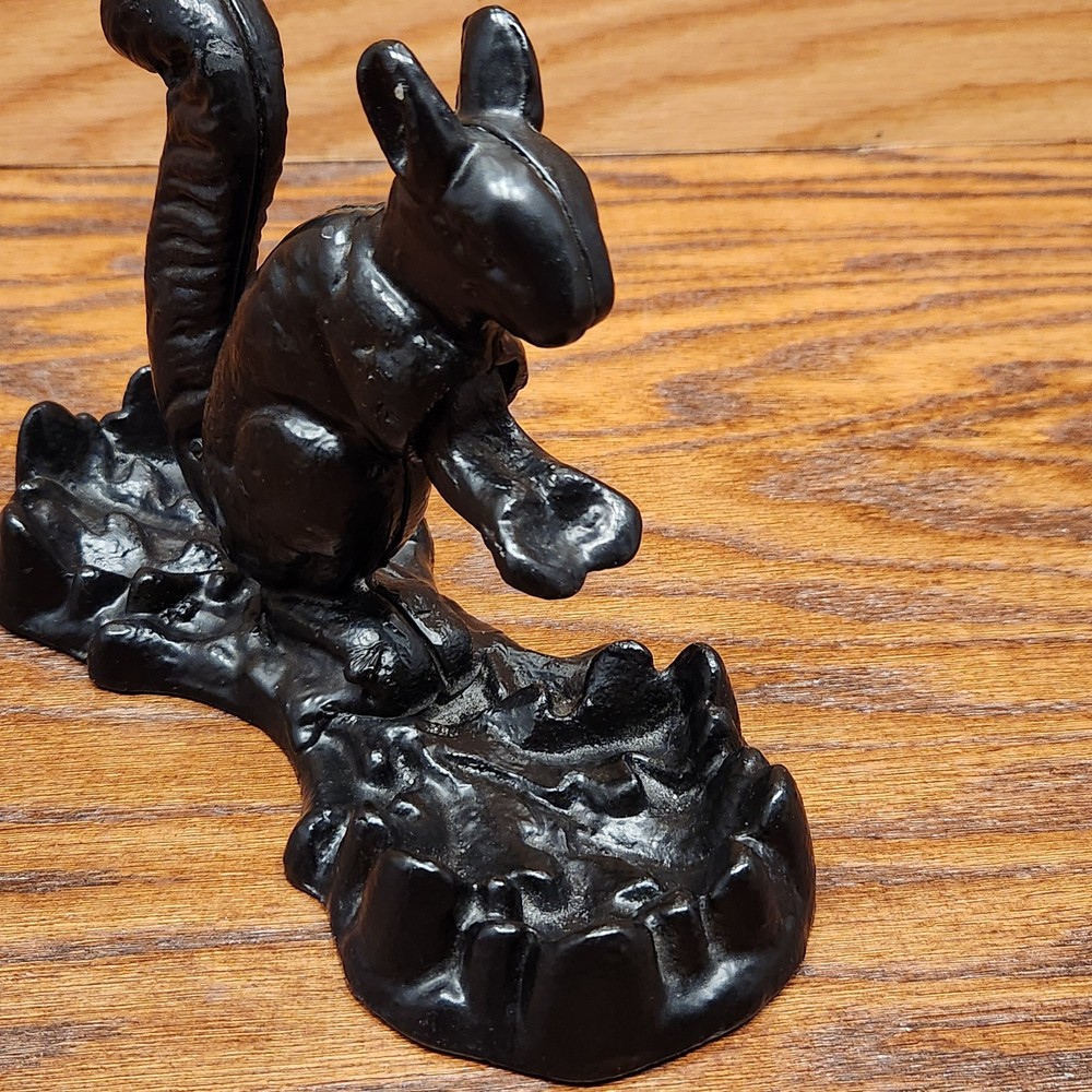 Vintage Black Squirrel Nutcracker on Tray with Tail Handle Non-Metallic Alloy
