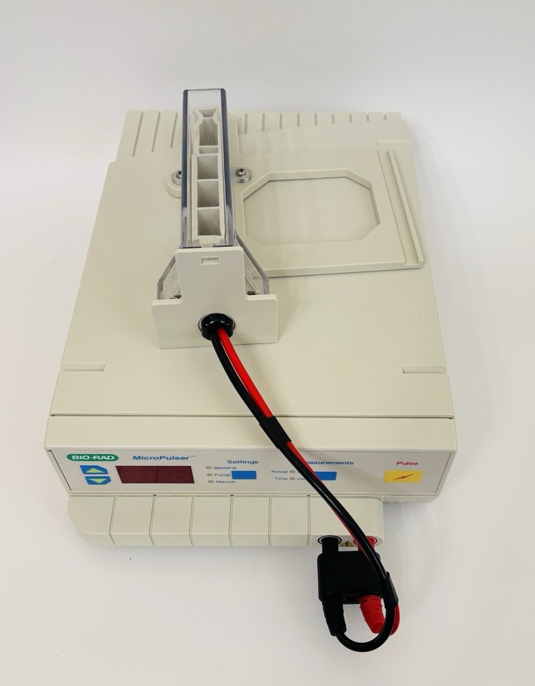 Bio Rad MicroPulser Electroporator