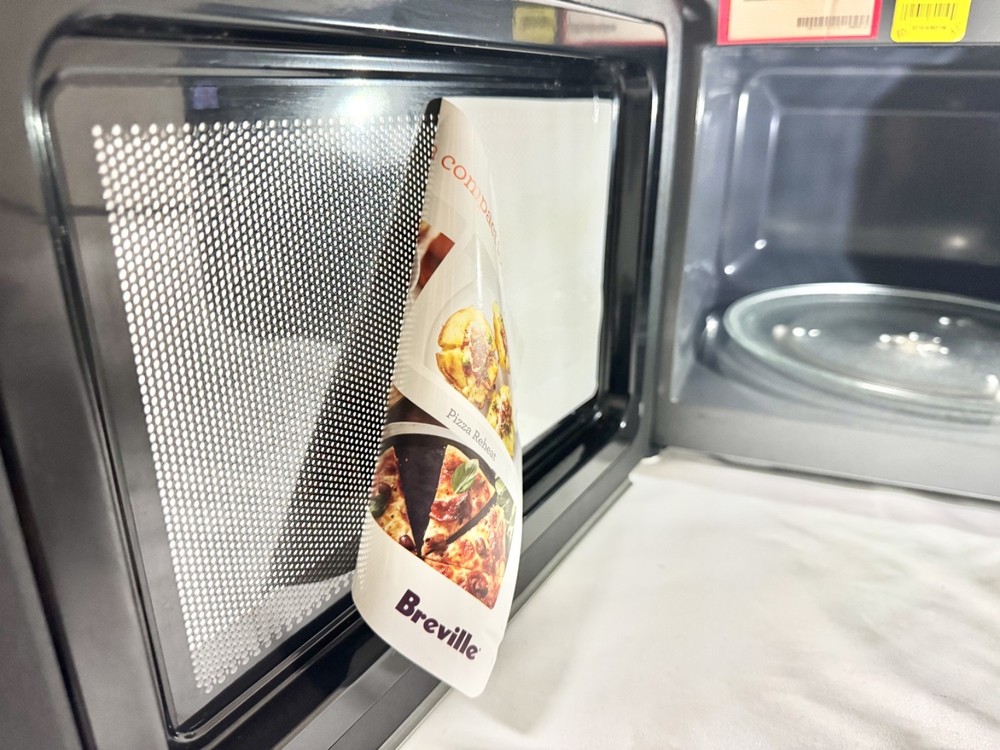 Breville Compact Wave Soft Close Microwave