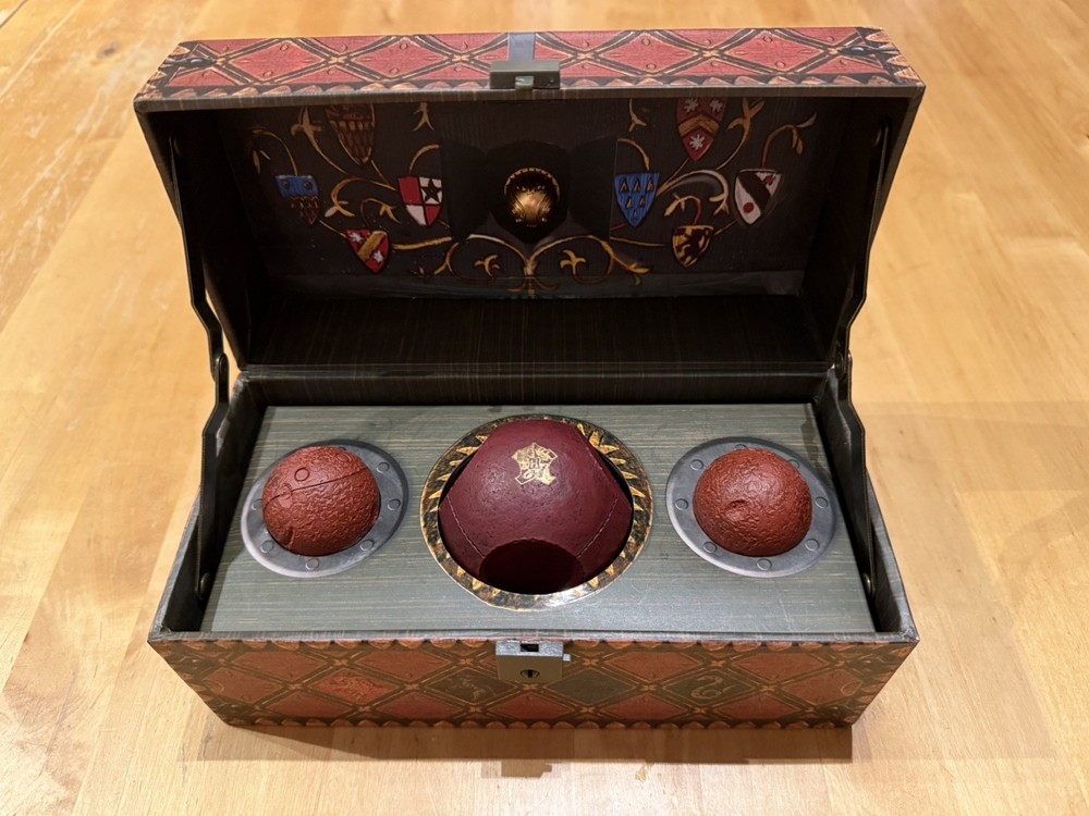 Harry Potter: Collectible Quidditch Set