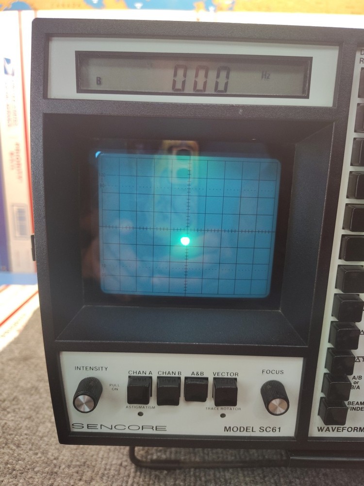 Sencore Model SC-61 Oscilloscope / Waveform Analyzer - Works. See Description
