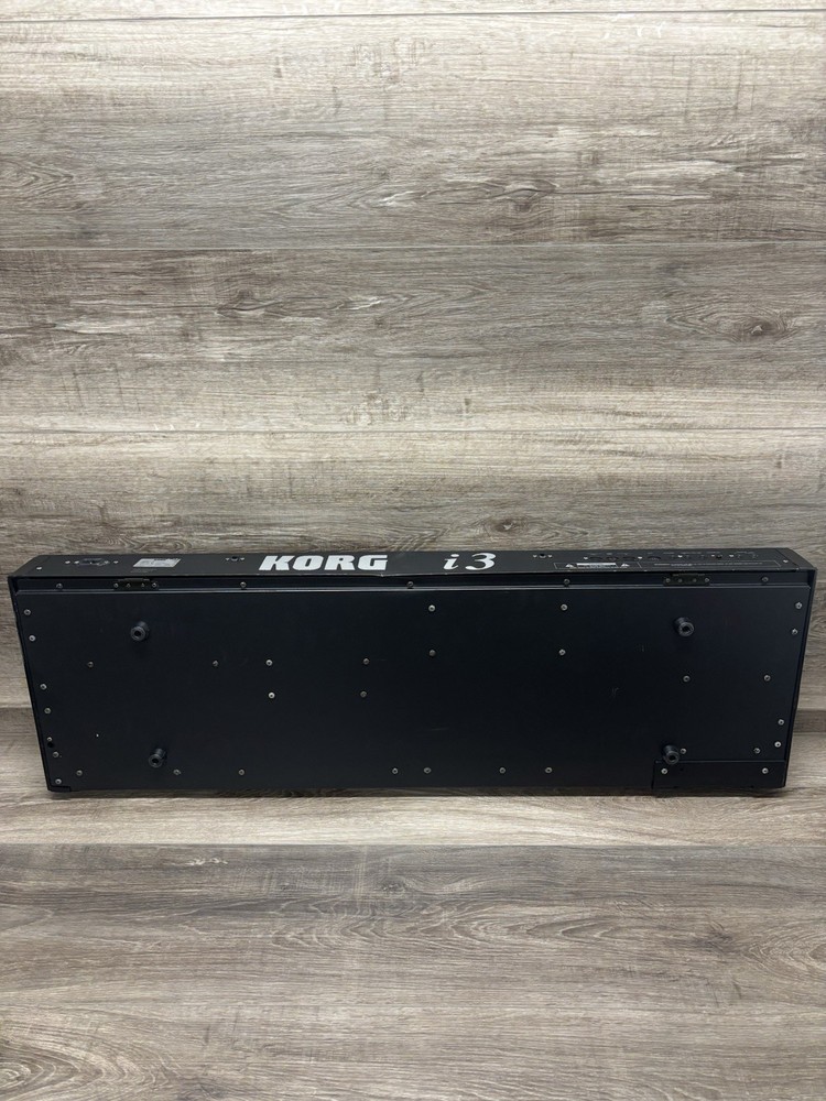 Korg i3 Synthesizer Music Keyboard Workstation