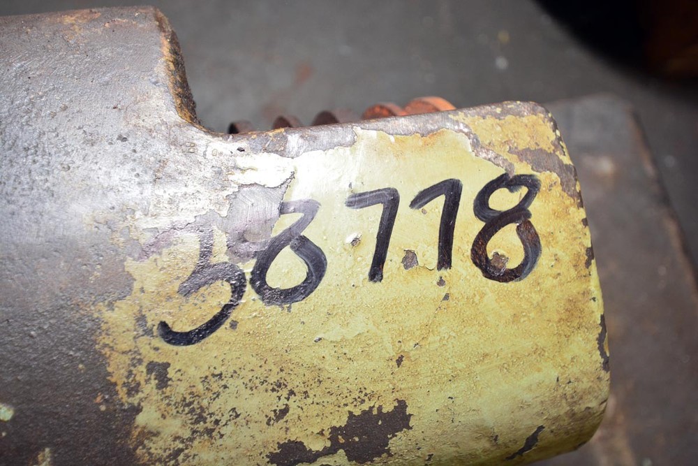 Heald Red Head Spindle (Inv.38778)