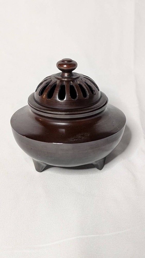 Zuho Bronze Incense Burner - Chic