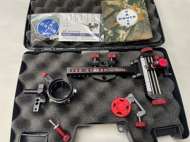 4" DAVIS TARGET SIGHT- Double knob-5.75 -black/red knobs-scope .010 green.