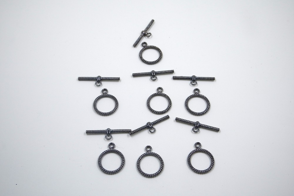 Rope Circle Toggle Clasp Gunmetal Tone