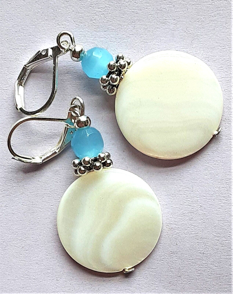 WHITE FLAT SHELL BLUE CAT EYE earring SP LEVERBACK artisan XX
