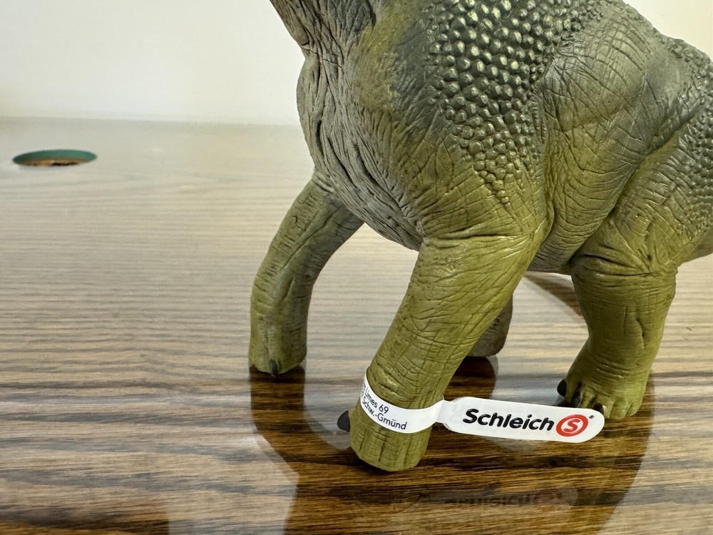 Schleich Dinosaur’s Brachiosaurus