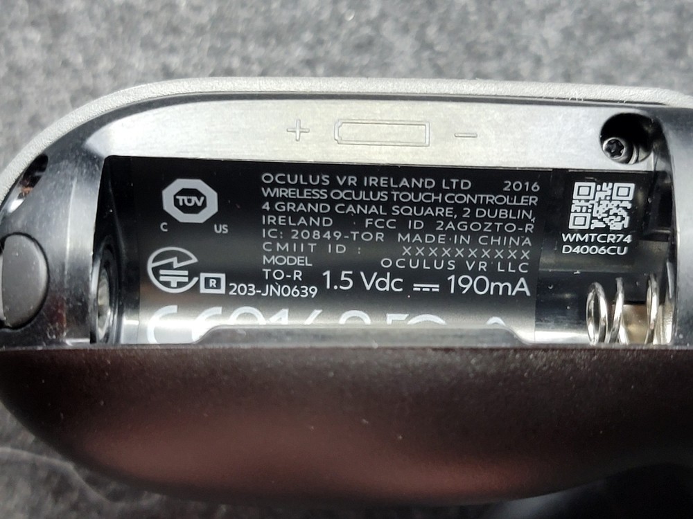 Genuine Oculus Rift CV1 Touch Controller (Right Only) TO-R Black Controller