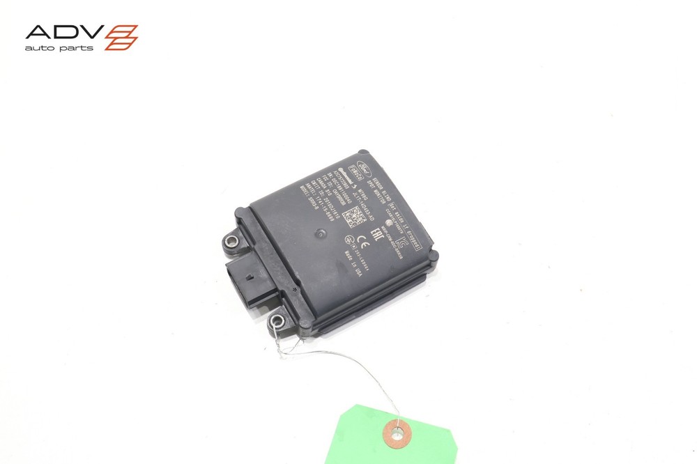 2018 - 2021 LINCOLN NAVIGATOR REAR RIGHT SIDE BLIND SPOT RADAR SENSOR MODULE OEM