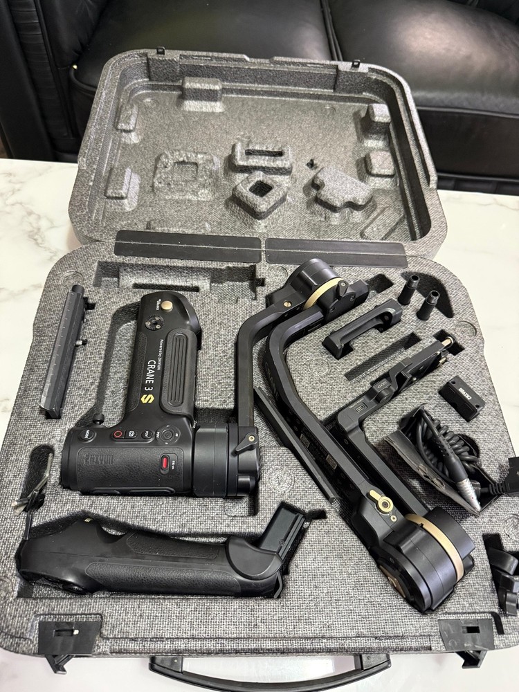 ZHIYUN Crane 3S 3-Axis Camera Gimbal Stabilizer + RIG