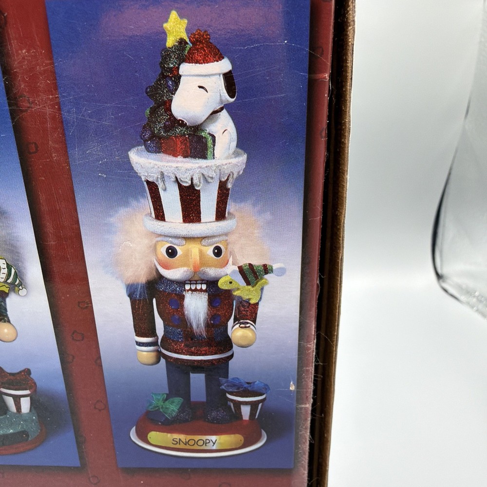 Kurt Adler Hollywood Nutcracker Collection, Peanuts Snoopy Nutcracker, 12"
