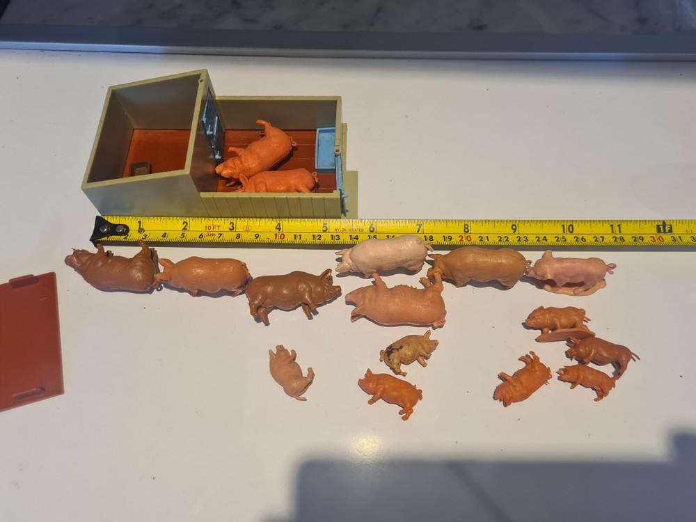Vintage Britains Pigsty Please Read Description
