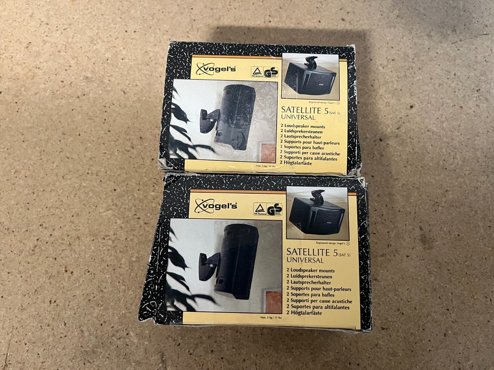 Vogel's Satellite 5 White LoudSpeaker Bracket Mounts 4 Pack C69