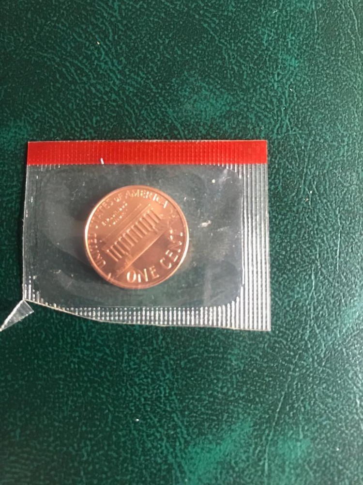 1995 P+D LINCOLN CENT STILL IN MINT CELLO NICE L@@K