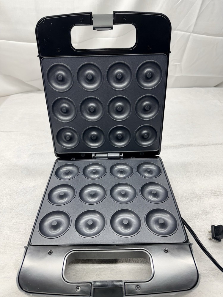 BOMA Mini Donut Maker Machine, Bake 12 Mini Doughnuts