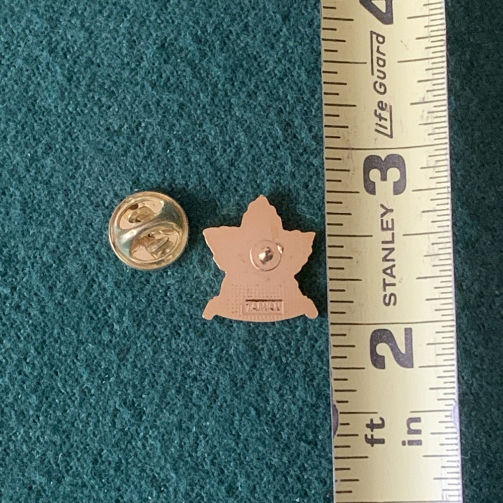 CANADA CUSTOMS DUOANES Lapel Pin